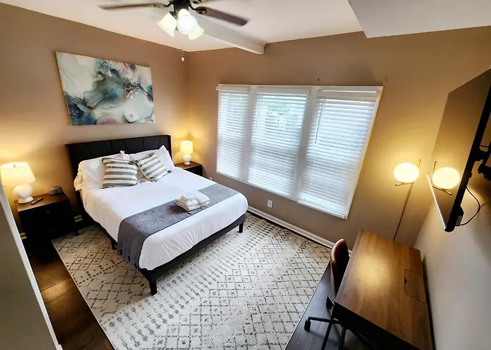 Magnolia House *