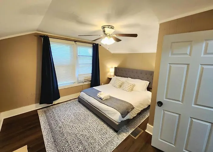 Magnolia House